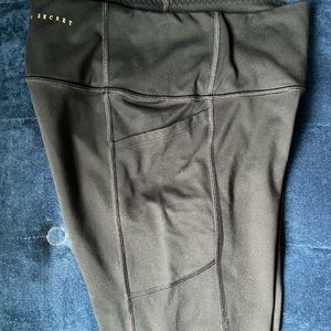 Victoria’s Secret Black 7/8 Leggings